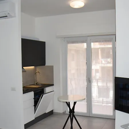 Sweet Retreat - Trastevere Station Apartment Rome